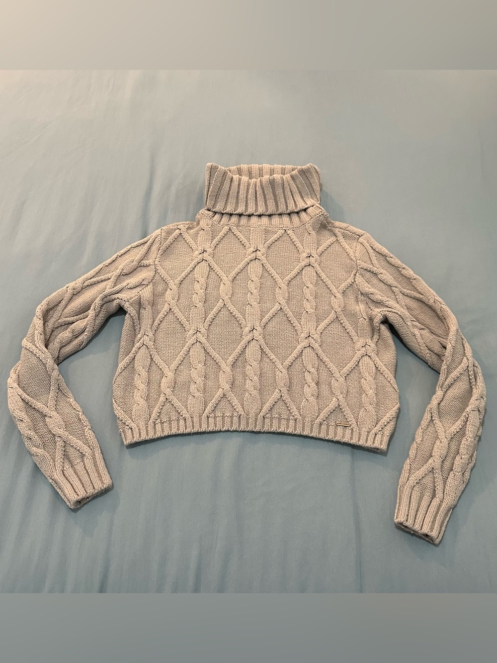 Hollister Cropped Sweater